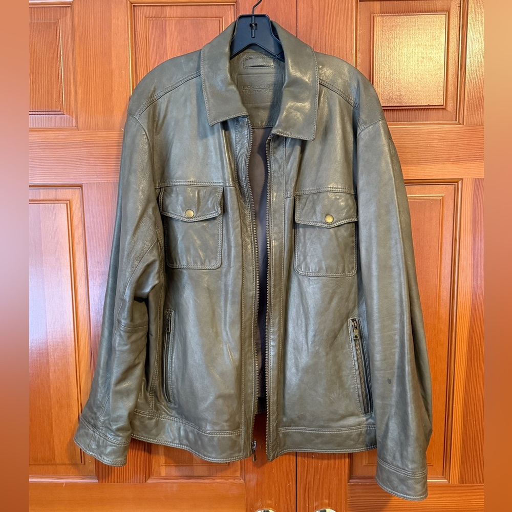 Lambskin leather trucker style jacket Size L, Roundtree & Yorke green-gray color